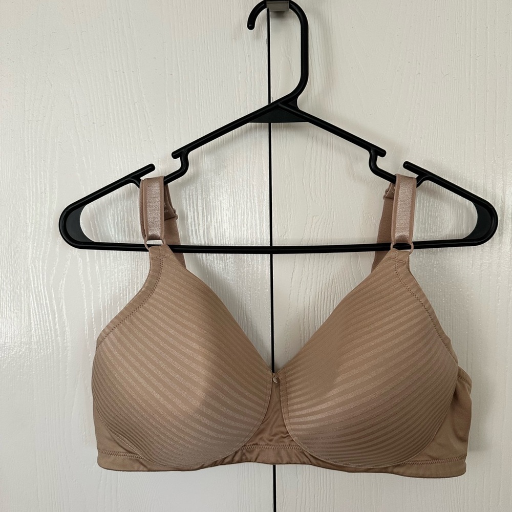 Warners Striped Beige Bra 38D